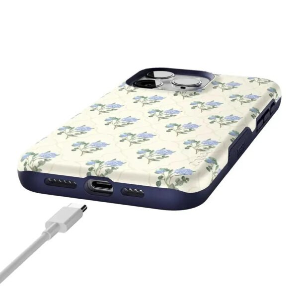 Vintage Garden | Blue Hydrangea Case